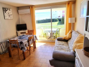 Charmant T2 Cabine Climatisé, Piscine, Parking, à 30m de la Mer, pour 5 Pers, Terrasse Orientée Sud - FR-1-607-100